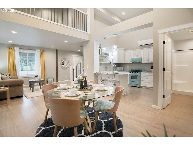 302 WATERS Rd, Castle Rock, WA 98611