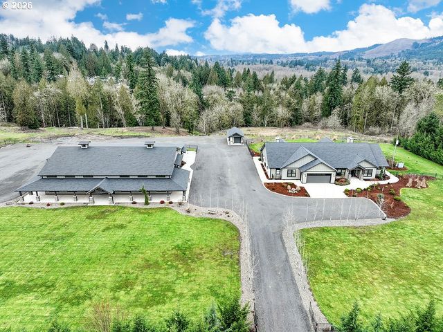 302 WATERS Rd, Castle Rock, WA 98611