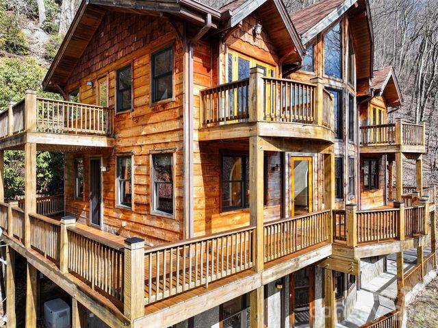 173 Heavenview Point, Maggie Valley, NC 28751