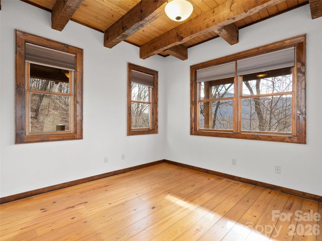 173 Heavenview Point, Maggie Valley, NC 28751