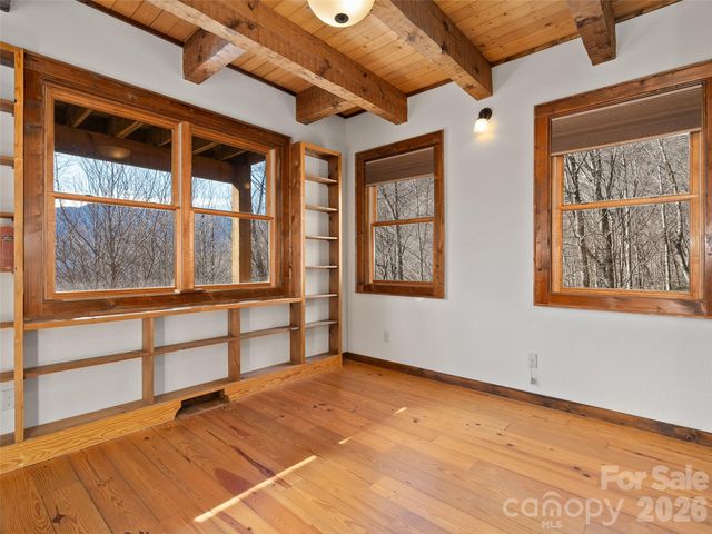 173 Heavenview Point, Maggie Valley, NC 28751