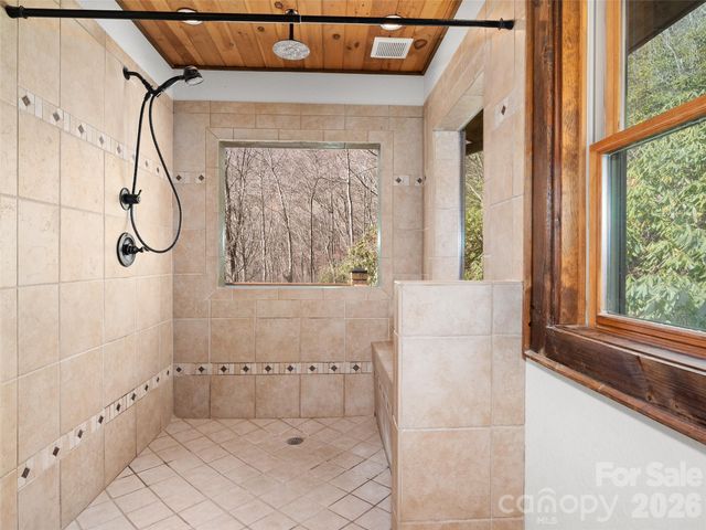 173 Heavenview Point, Maggie Valley, NC 28751