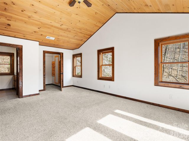 173 Heavenview Point, Maggie Valley, NC 28751
