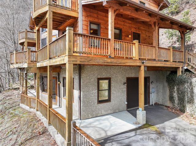 173 Heavenview Point, Maggie Valley, NC 28751