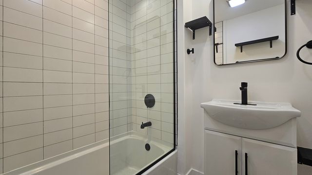 2541 N Southport Avenue 1R, Chicago, IL 60614