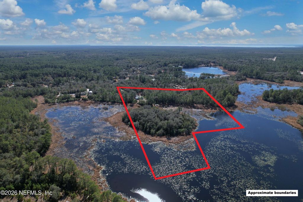 118 ACACIA Street, Crescent City, FL 32112
