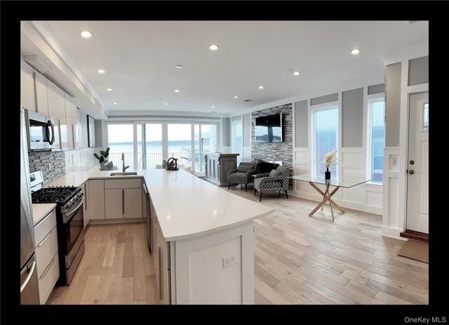 59 Orchard Beach Boulevard B, Port Washington, NY 11050