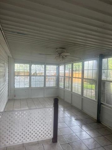 1120 W Robinson Street, Alvin, TX 77511