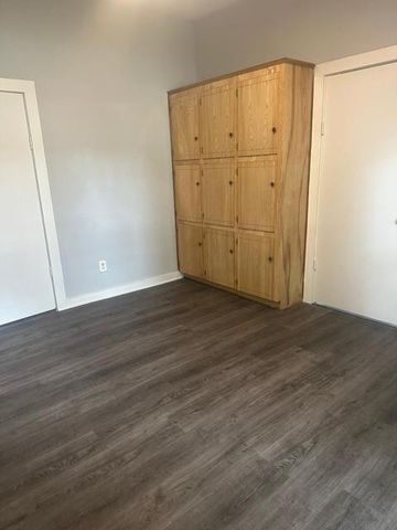 1120 W Robinson Street, Alvin, TX 77511