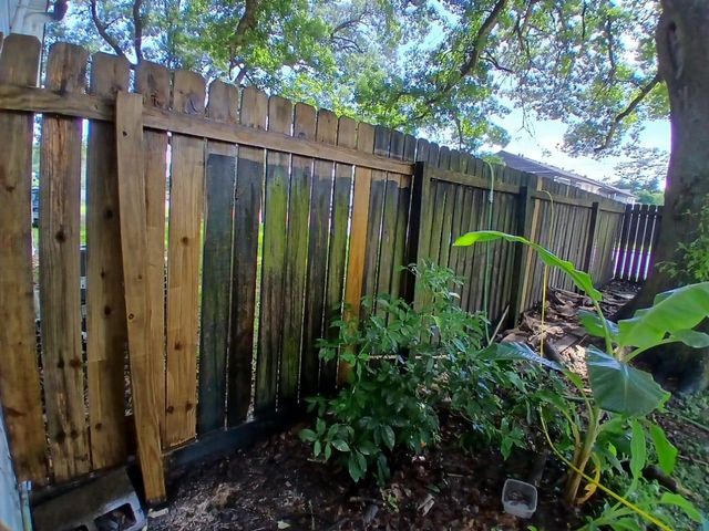 1120 W Robinson Street, Alvin, TX 77511