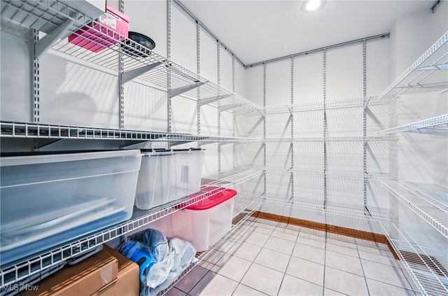 3682 Sperone Drive, Canfield, OH 44406