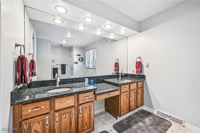 3682 Sperone Drive, Canfield, OH 44406