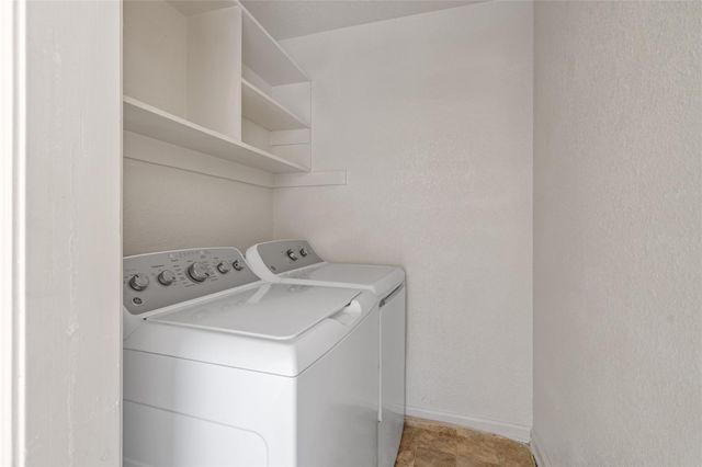 8100 Creekbend Drive 131, Houston, TX 77071