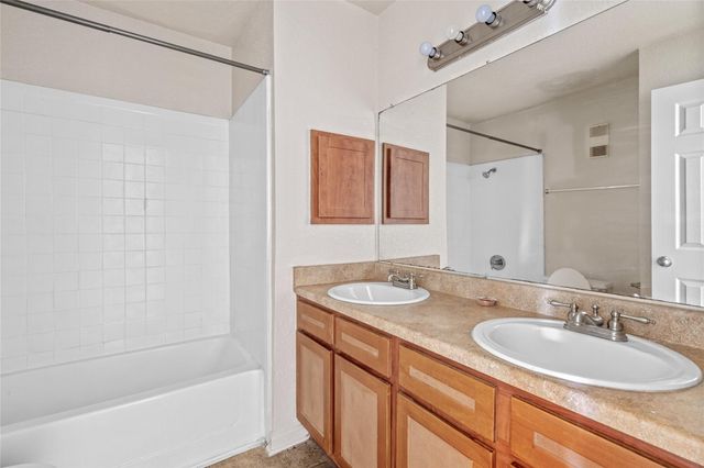 8100 Creekbend Drive 131, Houston, TX 77071