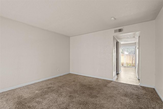 8100 Creekbend Drive 131, Houston, TX 77071