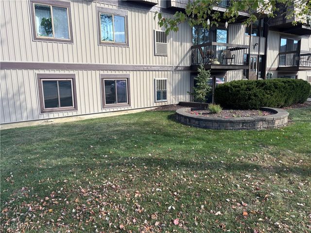 9821 Sunrise Boulevard o1, North Royalton, OH 44133