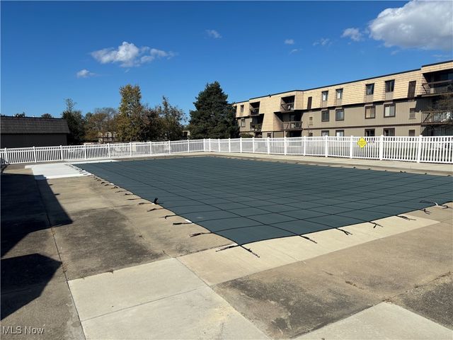 9821 Sunrise Boulevard o1, North Royalton, OH 44133