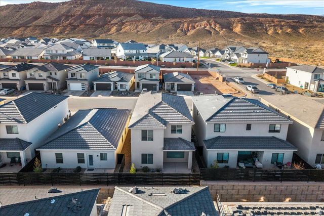 359 S DEEP CREEK DR, Washington, UT 84780