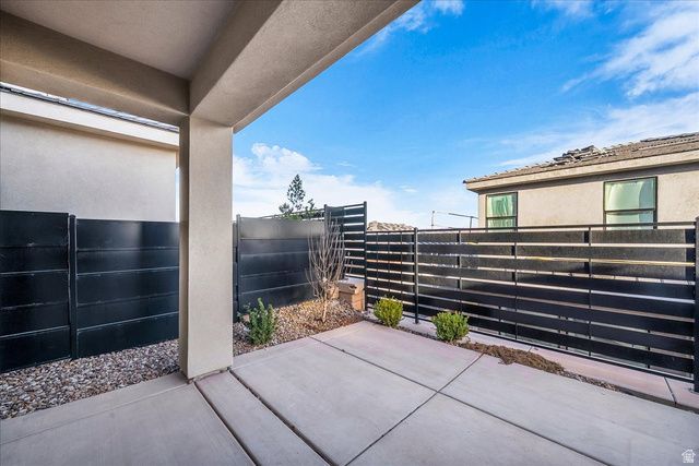 359 S DEEP CREEK DR, Washington, UT 84780