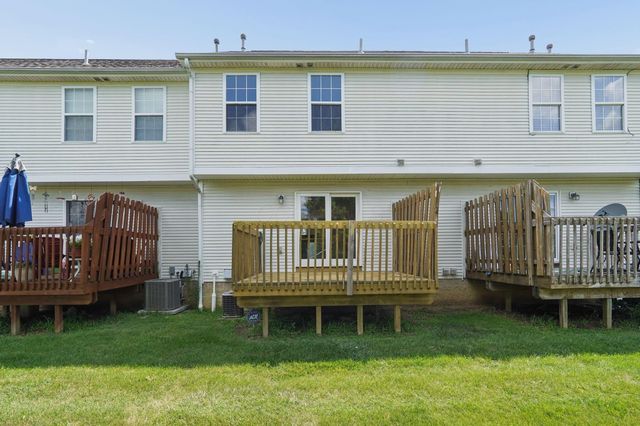 1079 Shady Lake Drive, Columbus, OH 43228