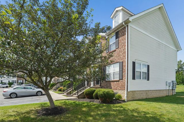1079 Shady Lake Drive, Columbus, OH 43228