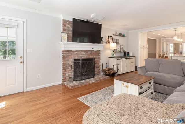 15 Saxony Lane, Woodbury, CT 06798