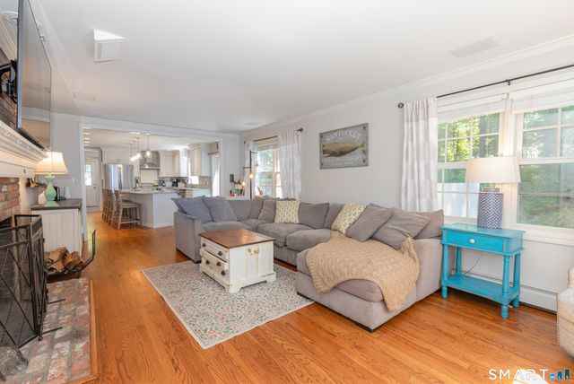 15 Saxony Lane, Woodbury, CT 06798