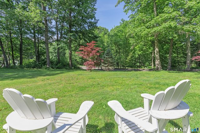 15 Saxony Lane, Woodbury, CT 06798