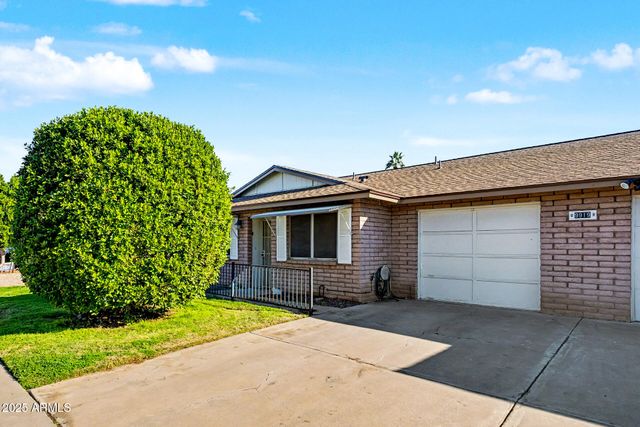 9919 N 97TH Drive A, Peoria, AZ 85345