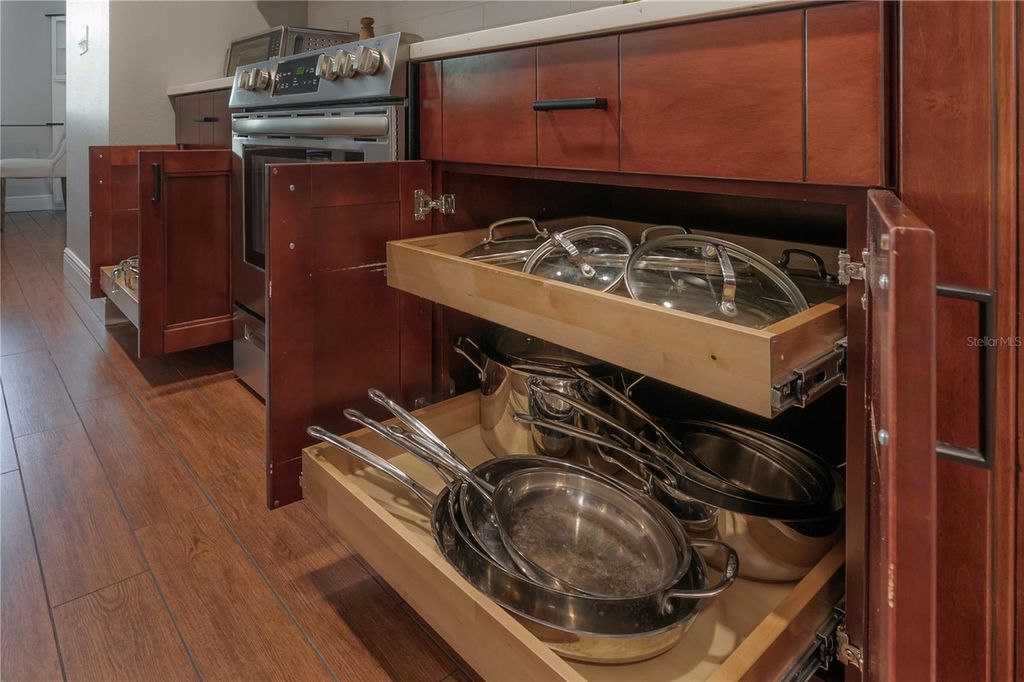 Image 12 of property listing at 1810 E PALM AVENUE 4103, Tampa, FL 33605