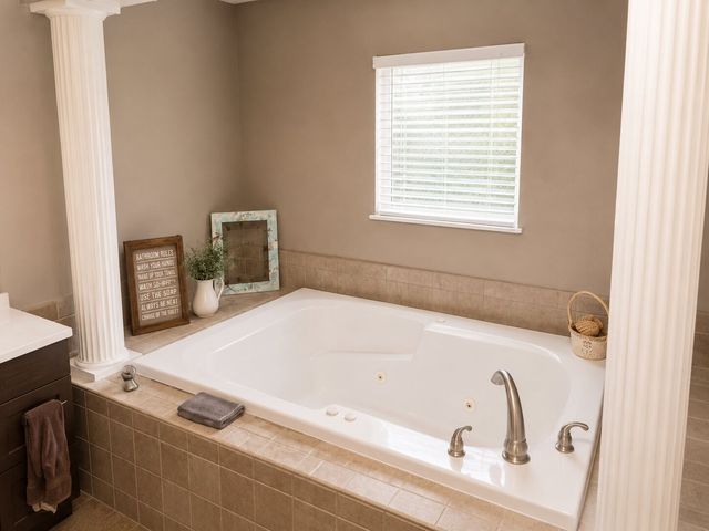 107 Chota Trl, Sweetwater, TN 37874