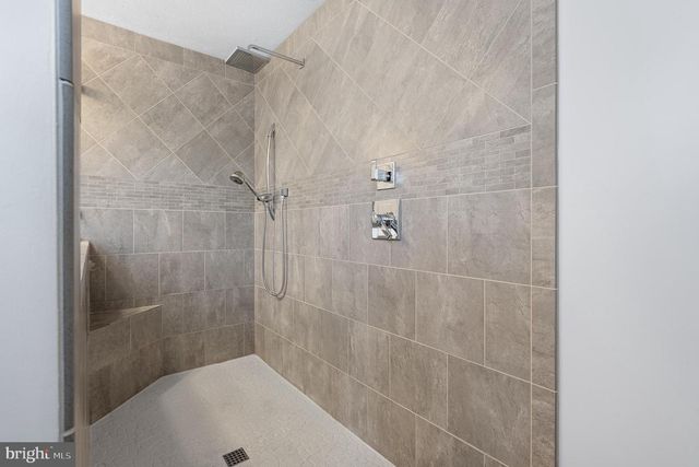 6109 TWAIN DR, New Market, MD 21774