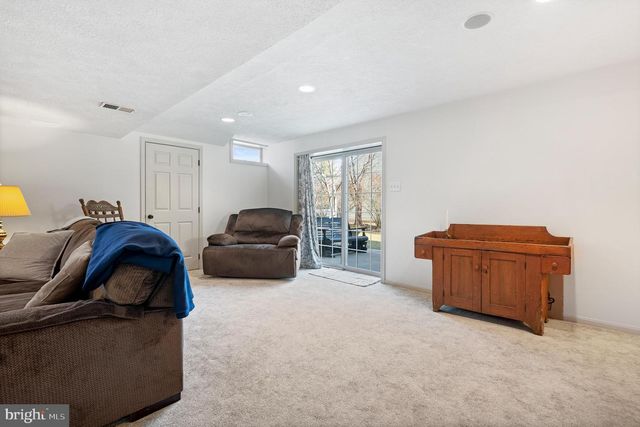 6109 TWAIN DR, New Market, MD 21774