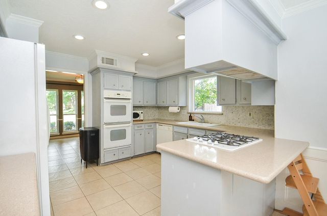 11302 Burgoyne Drive, Houston, TX 77077