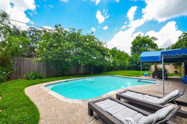 11302 Burgoyne Drive, Houston, TX 77077