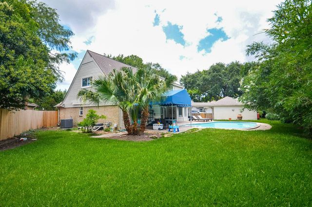 11302 Burgoyne Drive, Houston, TX 77077