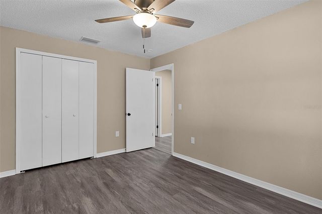 307 W BERCKMAN STREET, Fruitland Park, FL 34731