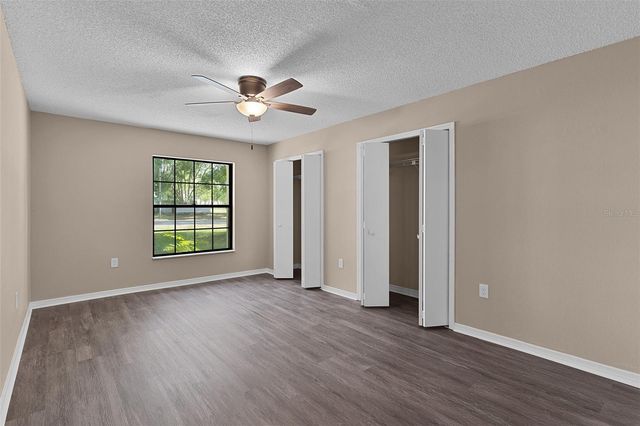 307 W BERCKMAN STREET, Fruitland Park, FL 34731