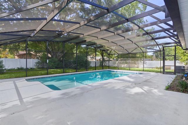 307 W BERCKMAN STREET, Fruitland Park, FL 34731