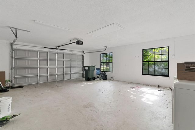 307 W BERCKMAN STREET, Fruitland Park, FL 34731
