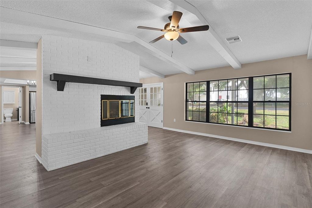 Image 14 of property listing at 307 W BERCKMAN STREET, Fruitland Park, FL 34731