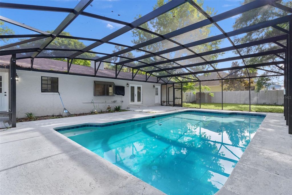 Image 29 of property listing at 307 W BERCKMAN STREET, Fruitland Park, FL 34731