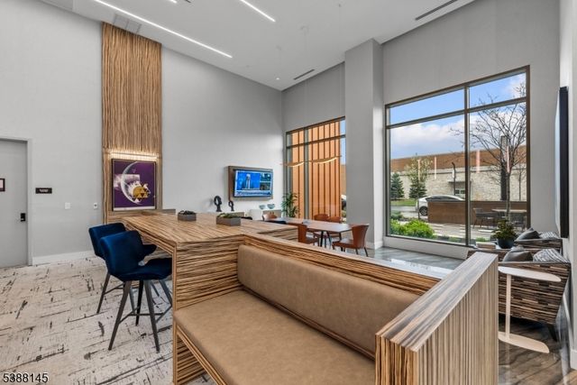 4 Sadie Cir 4103, Union Twp., NJ 07083