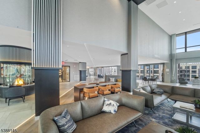 4 Sadie Cir 4103, Union Twp., NJ 07083