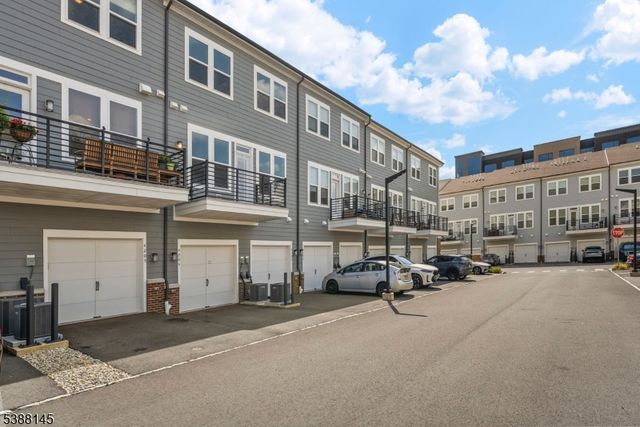 4 Sadie Cir 4103, Union Twp., NJ 07083