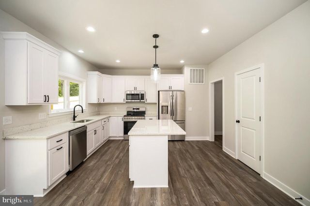 10598 GREENWOOD DR, Spotsylvania, VA 22553