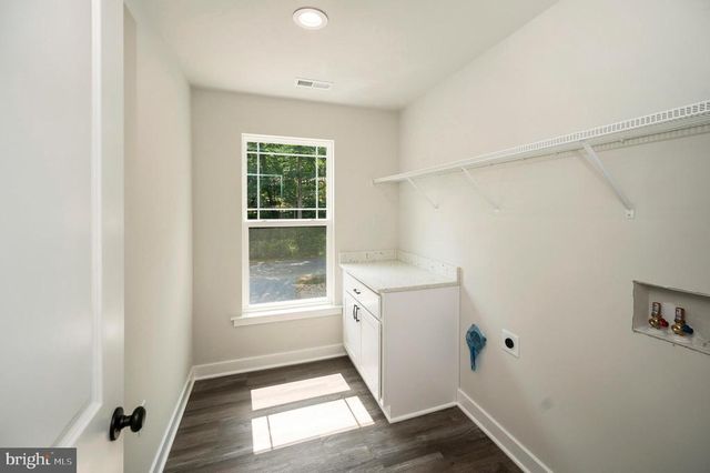 10598 GREENWOOD DR, Spotsylvania, VA 22553