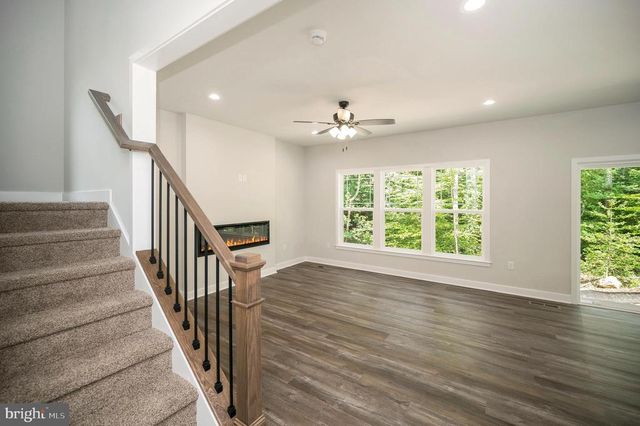 10598 GREENWOOD DR, Spotsylvania, VA 22553