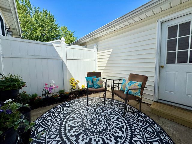 4010 GREENWAY Drive, Erie, PA 16506