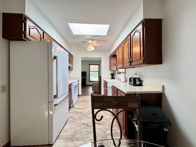 4010 GREENWAY Drive, Erie, PA 16506